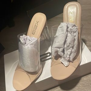 Tan heels Never worn